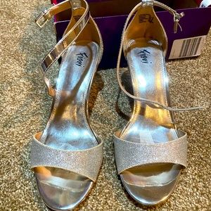 Silver FIONI heels